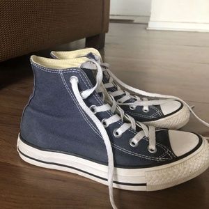 Navy Blue All Star Converse Women's size 6